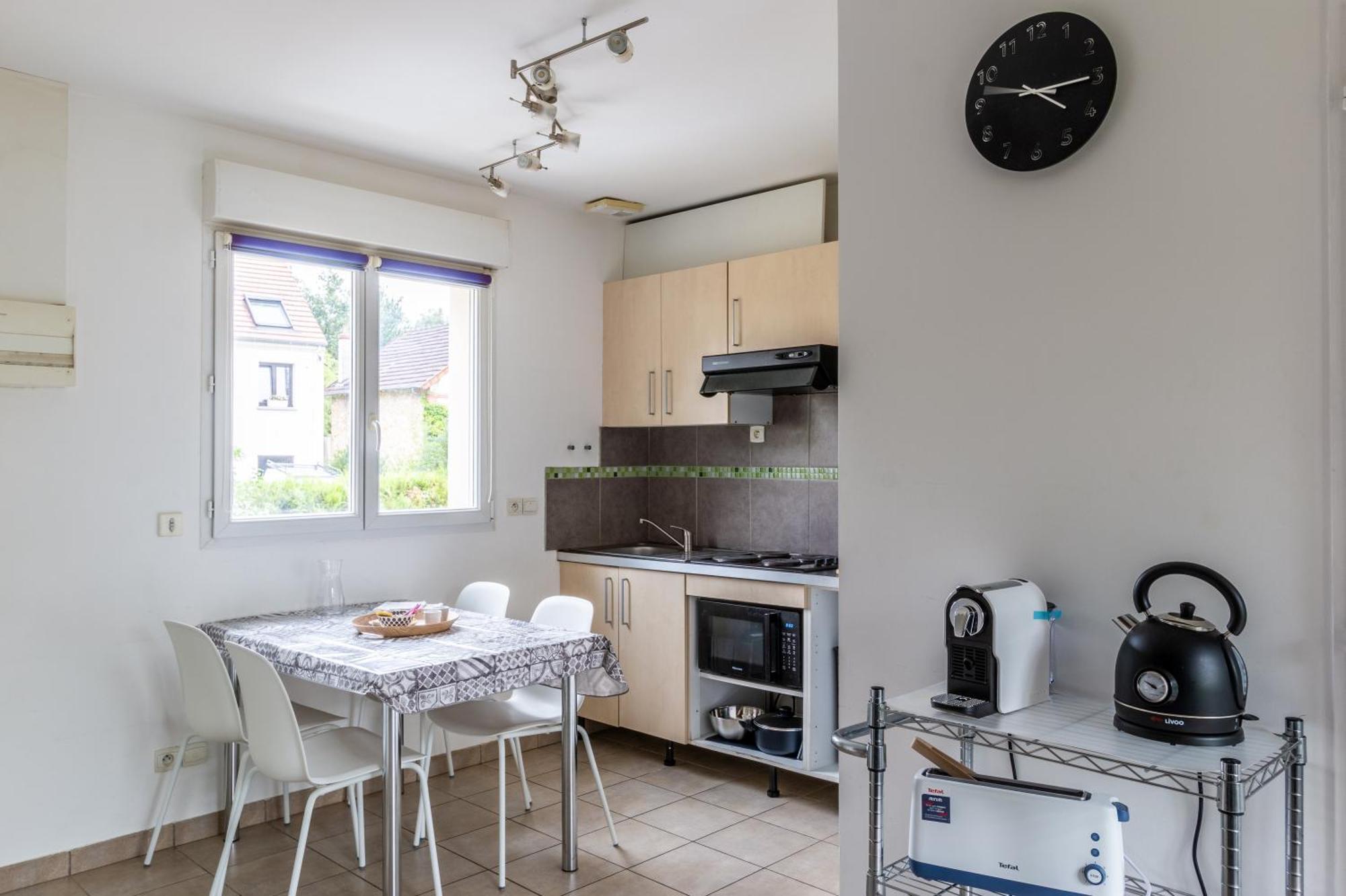 Апартаменты Le Duplex , Proche Gare Rer, Parking, Arrivee Autonome Палезо Экстерьер фото